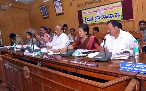 ಮಾನವೀಯತೆಯಿಂದ ವರ್ತಿಸಲು ಅಧಿಕಾರಿಗಳಿ ಸಚಿವ ರೋಷನ್ ಬೇಗ್ ಸೂಚನೆ